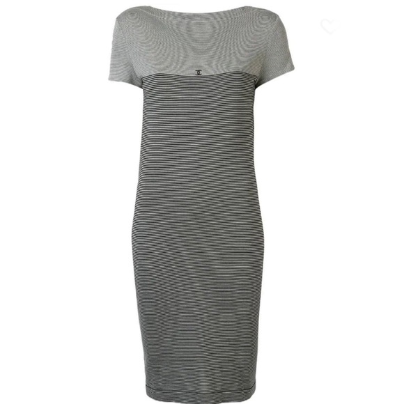 Authentic CHANEL Dress - Picture 1 of 12